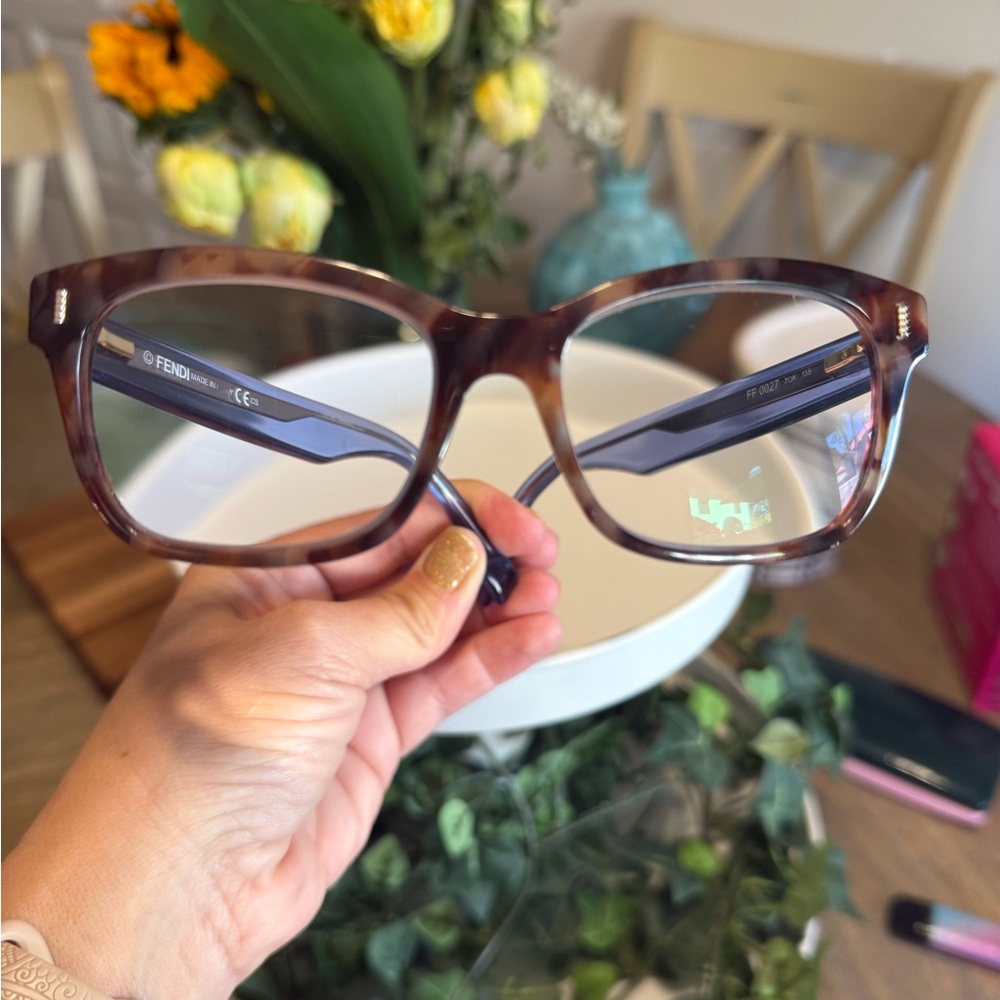 Fendi Tortoise Shell Glasses - Picture 3 of 4
